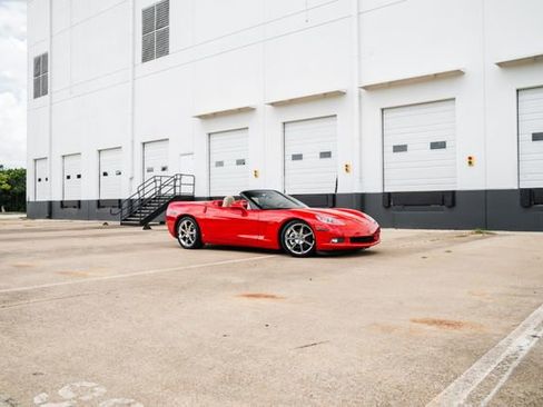 Used 2006 Chevrolet Corvette Convertible image 19