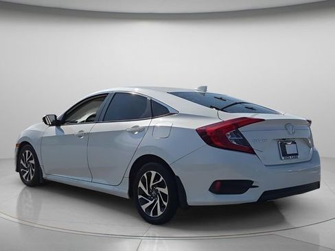 Used 2017 Honda Civic EX image 6