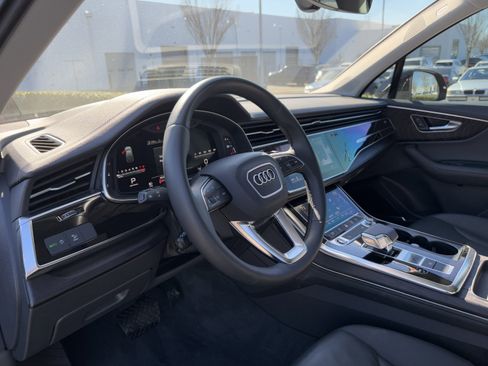 Used 2023 Audi Q7 Premium Plus w/ Premium Plus Package image 17
