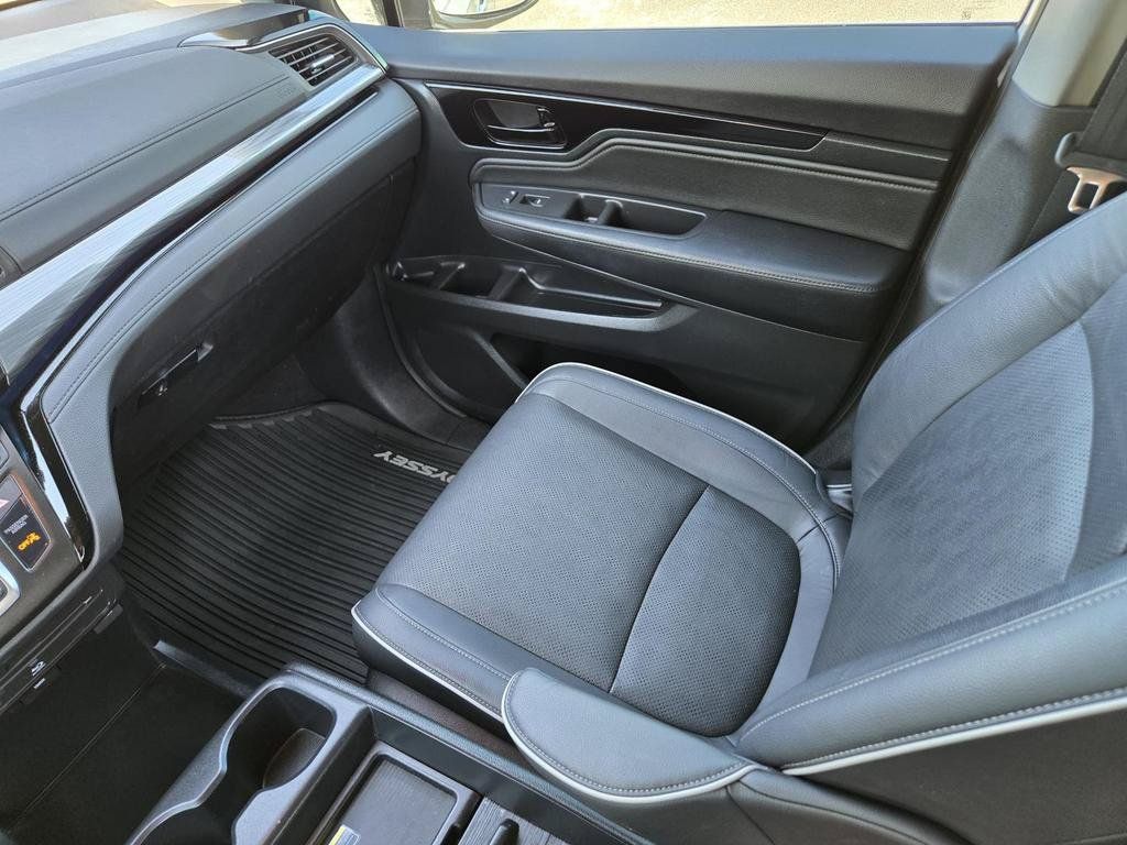 Used 2024 Honda Odyssey Elite image 21