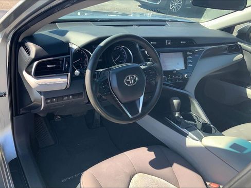 Used 2020 Toyota Camry LE FWD image 13