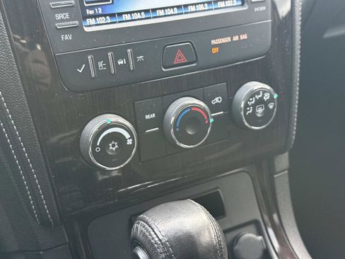 Certified 2017 Chevrolet Traverse LT w/ LPO, 'HIT The Road' Package image 31