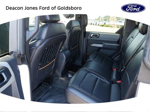 Used 2023 Ford Bronco Badlands image 13
