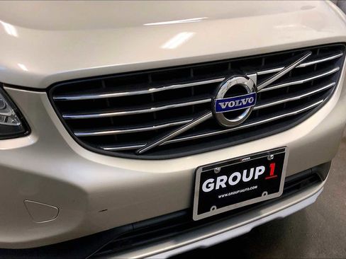 Used 2017 Volvo XC60 T5 Inscription w/ Preferred Option Package image 31