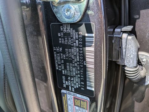 Certified 2025 Kia Sorento S FWD image 40