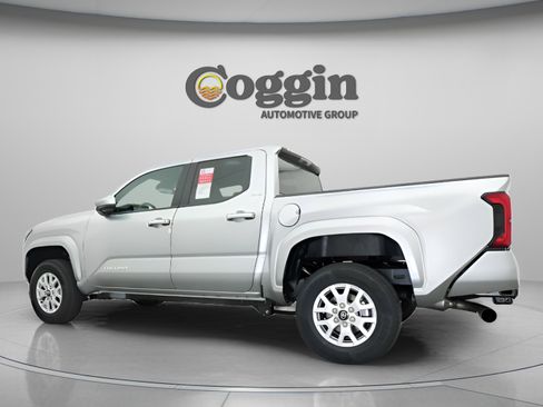 New 2026 Toyota Tacoma SR5 AWD/4WD image 10