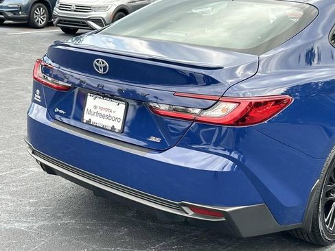 Used 2025 Toyota Camry SE w/ Convenience Package FWD image 11