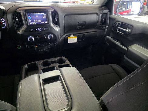 Used 2024 Chevrolet Silverado 1500 Custom Trail Boss AWD/4WD image 19