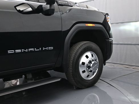 Used 2024 GMC Sierra 3500 Denali Ultimate AWD/4WD image 47
