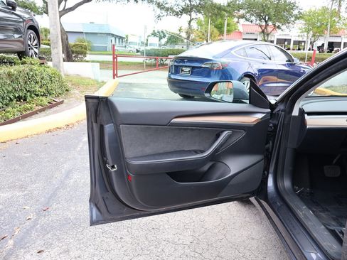 Used 2023 Tesla Model 3 Standard Range RWD image 23