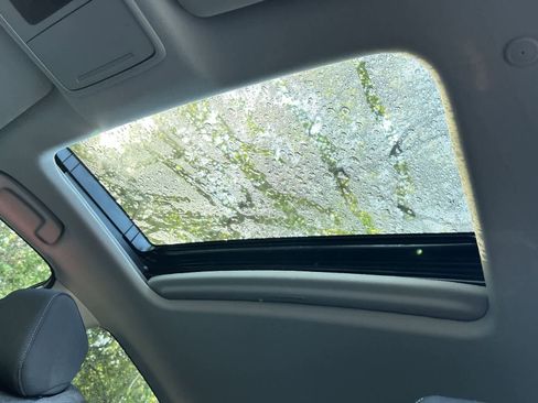 Used 2024 Honda Accord EX image 17