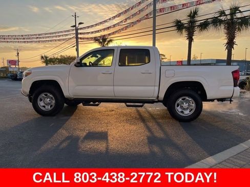 Used 2022 Toyota Tacoma SR AWD/4WD image 36