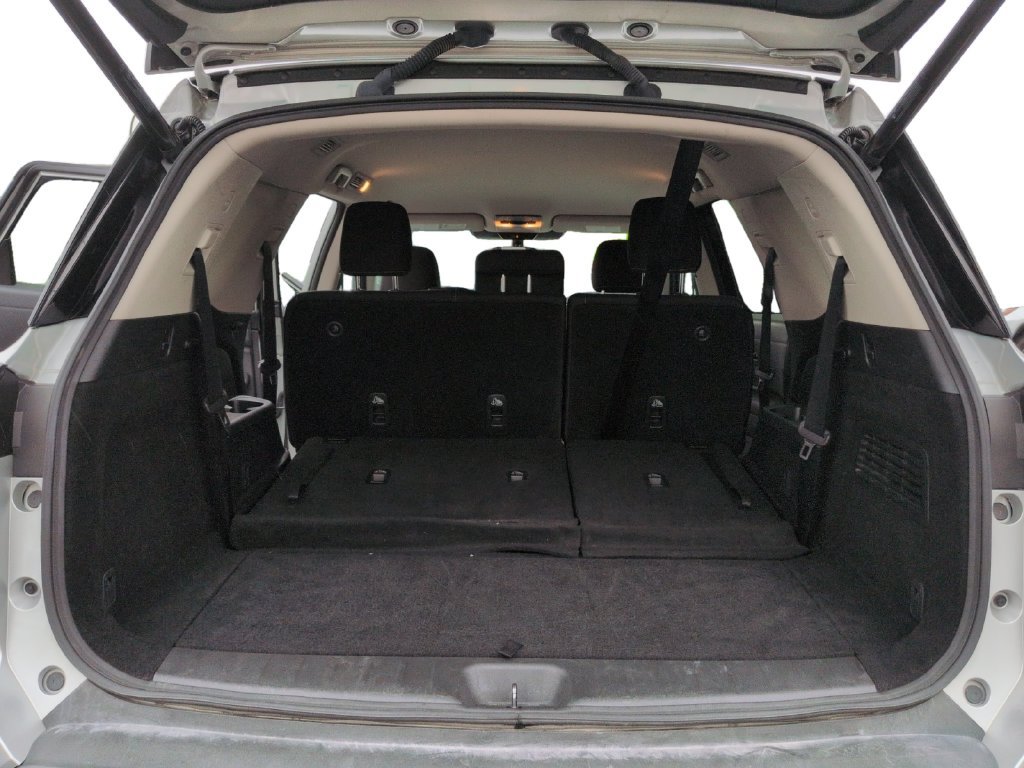 Used 2025 Nissan Pathfinder SV AWD/4WD image 28