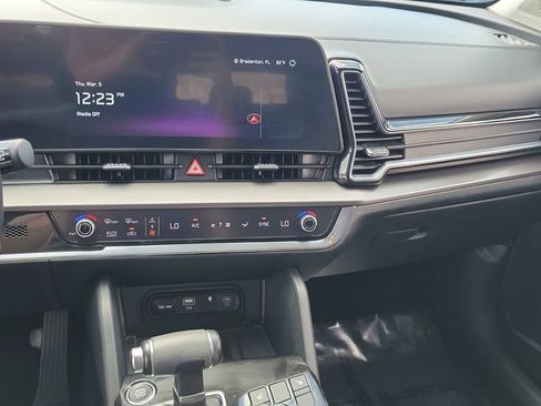 Used 2023 Kia Sportage EX image 21