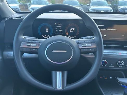 Used 2026 Hyundai Kona SE image 19