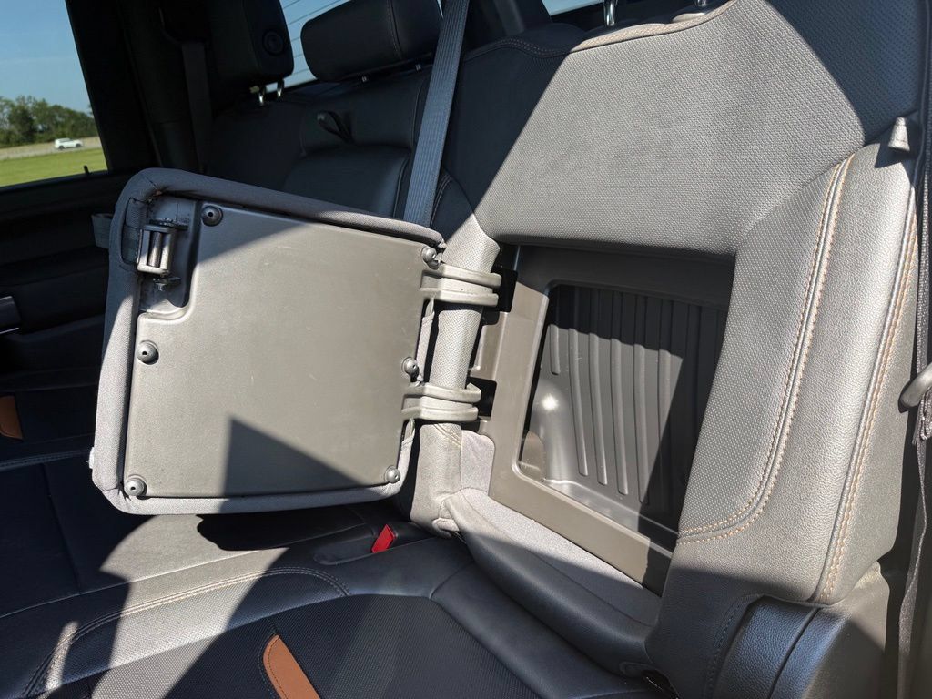 Used 2022 GMC Sierra 2500 AT4 w/ Driver Alert Package I AWD/4WD image 18