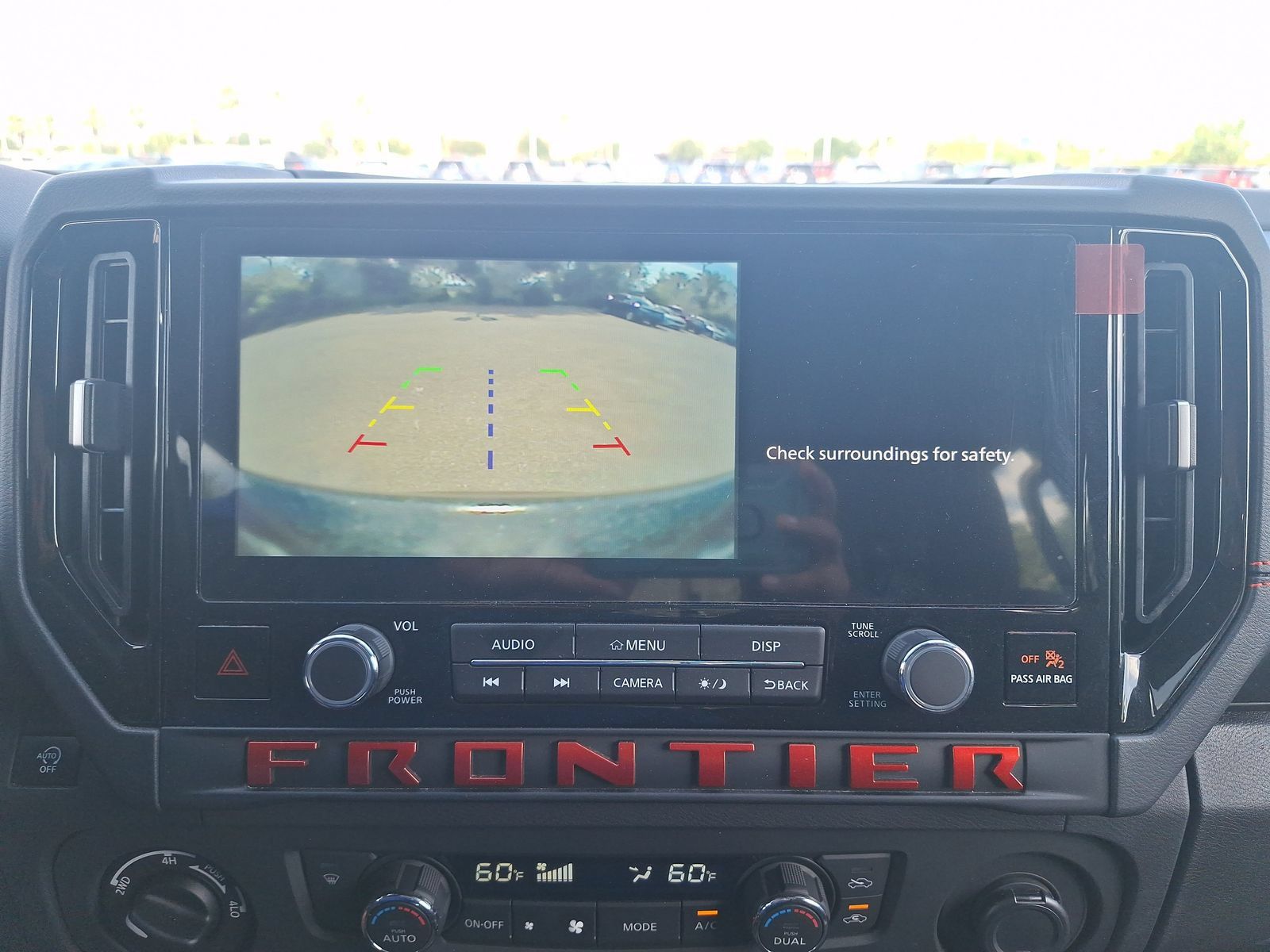 Used 2025 Nissan Frontier PRO-4X AWD/4WD image 17