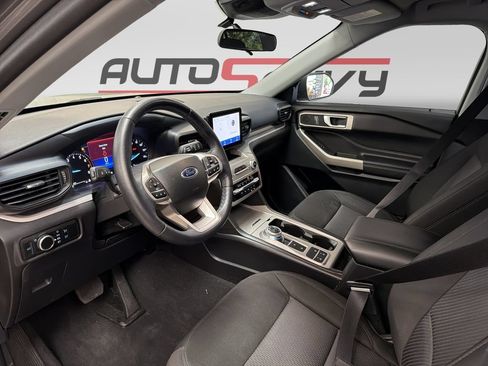 Used 2023 Ford Explorer XLT RWD image 10