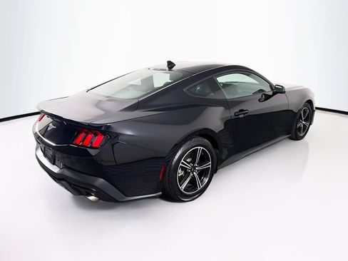 Used 2025 Ford Mustang Coupe RWD image 9