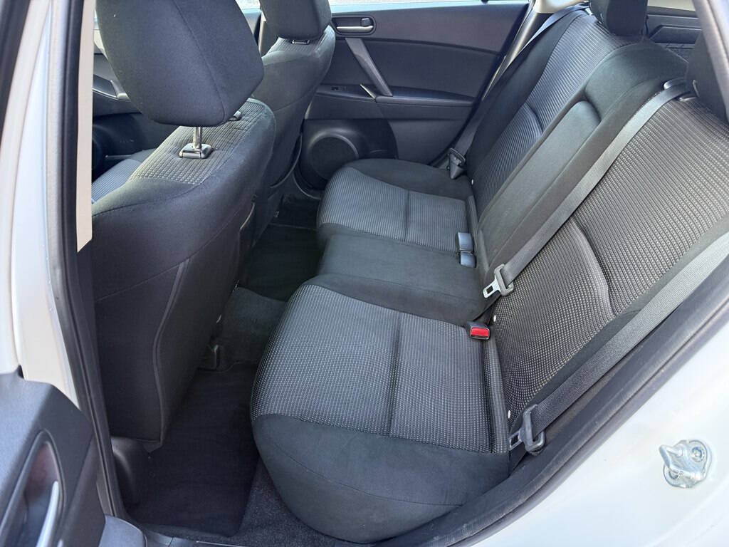 Used 2012 MAZDA MAZDA3 i Touring FWD image 22