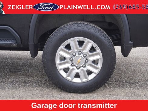 Used 2024 Chevrolet Silverado 2500 High Country AWD/4WD image 13