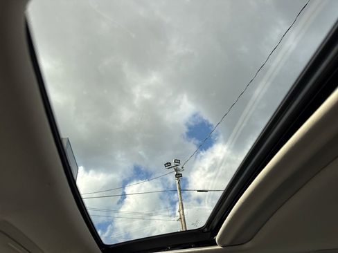 Used 2011 Acura TSX Sedan image 30