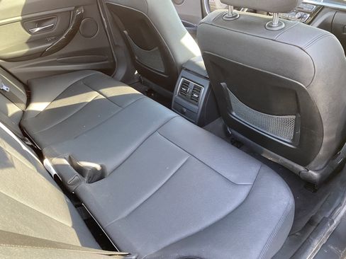 Used 2018 BMW 320i Sedan RWD image 19
