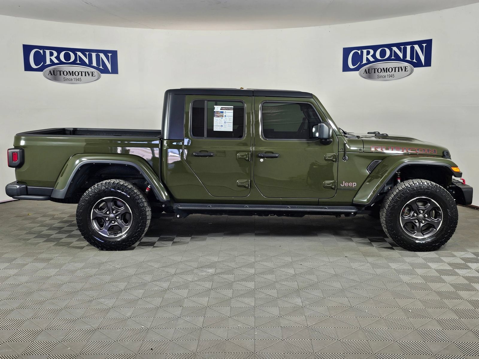 Used 2022 Jeep Gladiator Rubicon w/ Trailer Tow Package AWD/4WD image 34
