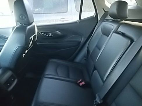 Certified 2024 GMC Terrain SLT image 26