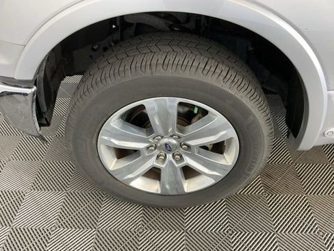 Used 2019 Ford F150 Platinum w/ Equipment Group 701A Luxury AWD/4WD image 7