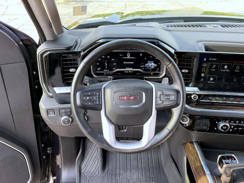 Certified 2023 GMC Sierra 1500 Elevation w/ Elevation Premium Package AWD/4WD image 11