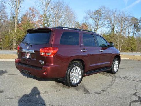Used 2011 Toyota Sequoia Platinum image 7