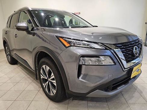 Used 2021 Nissan Rogue SV w/ Premium Package AWD/4WD image 7