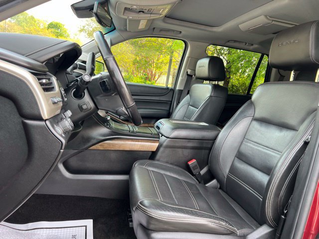 Used 2018 GMC Yukon Denali w/ Open Road Package AWD/4WD image 11