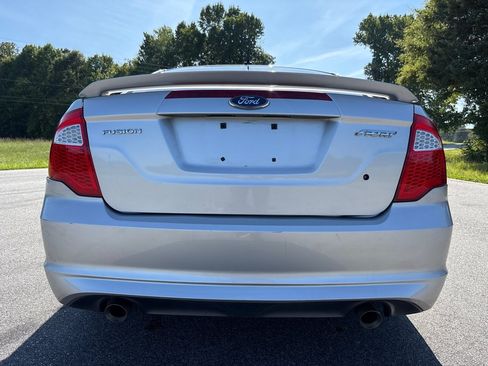 Used 2012 Ford Fusion Sport FWD image 4