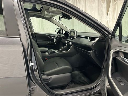 Used 2025 Toyota RAV4 XLE w/ Convenience Package image 54