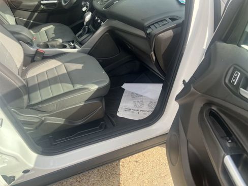 Used 2016 Ford Escape SE image 22