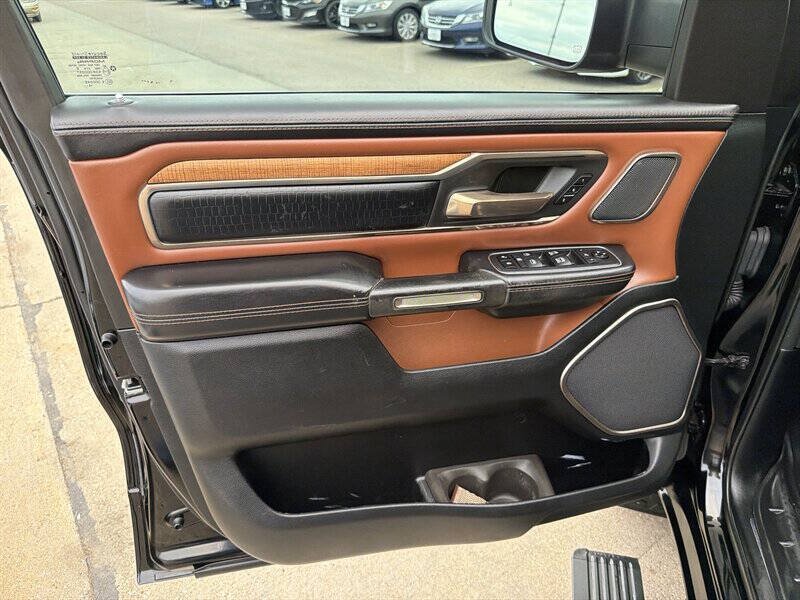 Used 2019 RAM 1500 Limited AWD/4WD image 11