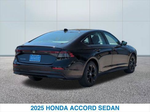 Used 2025 Honda Accord SE image 7