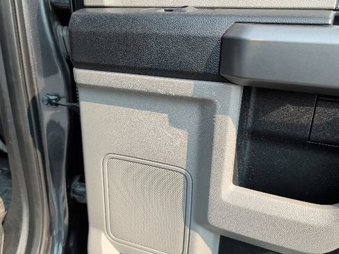 Used 2017 Ford F250 XLT AWD/4WD image 28