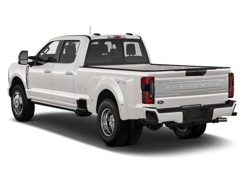 Used 2025 Ford F350 Platinum image 2