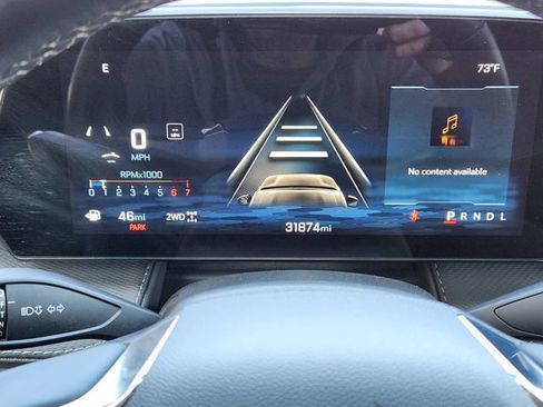 Used 2025 Chevrolet Equinox LT AWD/4WD image 8