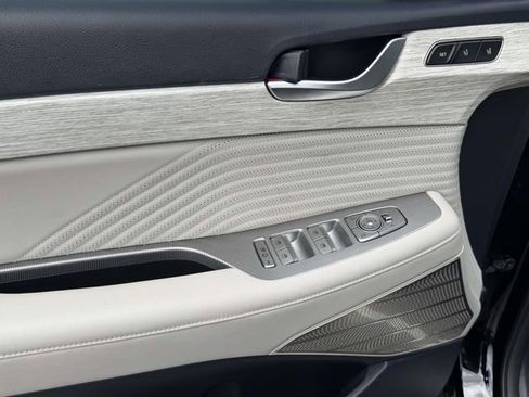 Used 2024 Hyundai Palisade Calligraphy FWD image 18