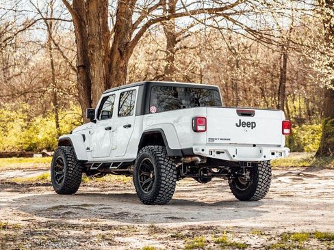 Used 2023 Jeep Gladiator Sport image 28