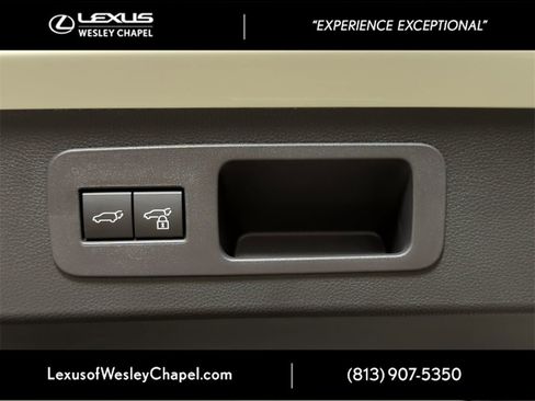 New 2025 Lexus LX 700h Overtrail image 9