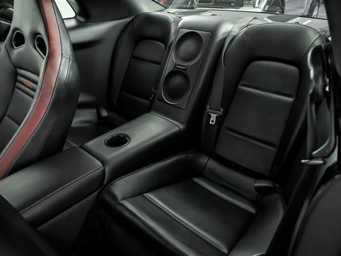 Used 2016 Nissan GT-R Black Edition AWD/4WD image 19