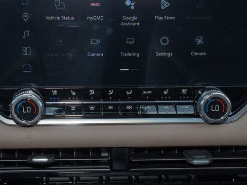 New 2026 GMC Canyon Denali AWD/4WD image 24