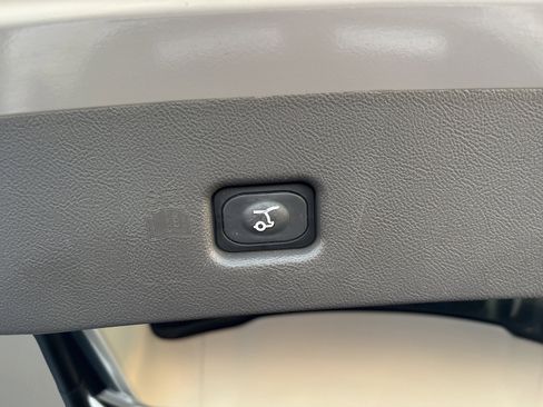 Used 2022 Lincoln Nautilus Reserve image 16