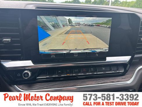 Used 2025 GMC Sierra 1500 SLT w/ SLT Premium Package AWD/4WD image 18