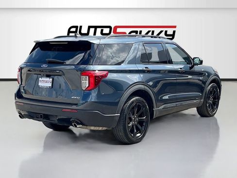 Used 2023 Ford Explorer ST-Line w/ Class IV Trailer Tow Package image 7